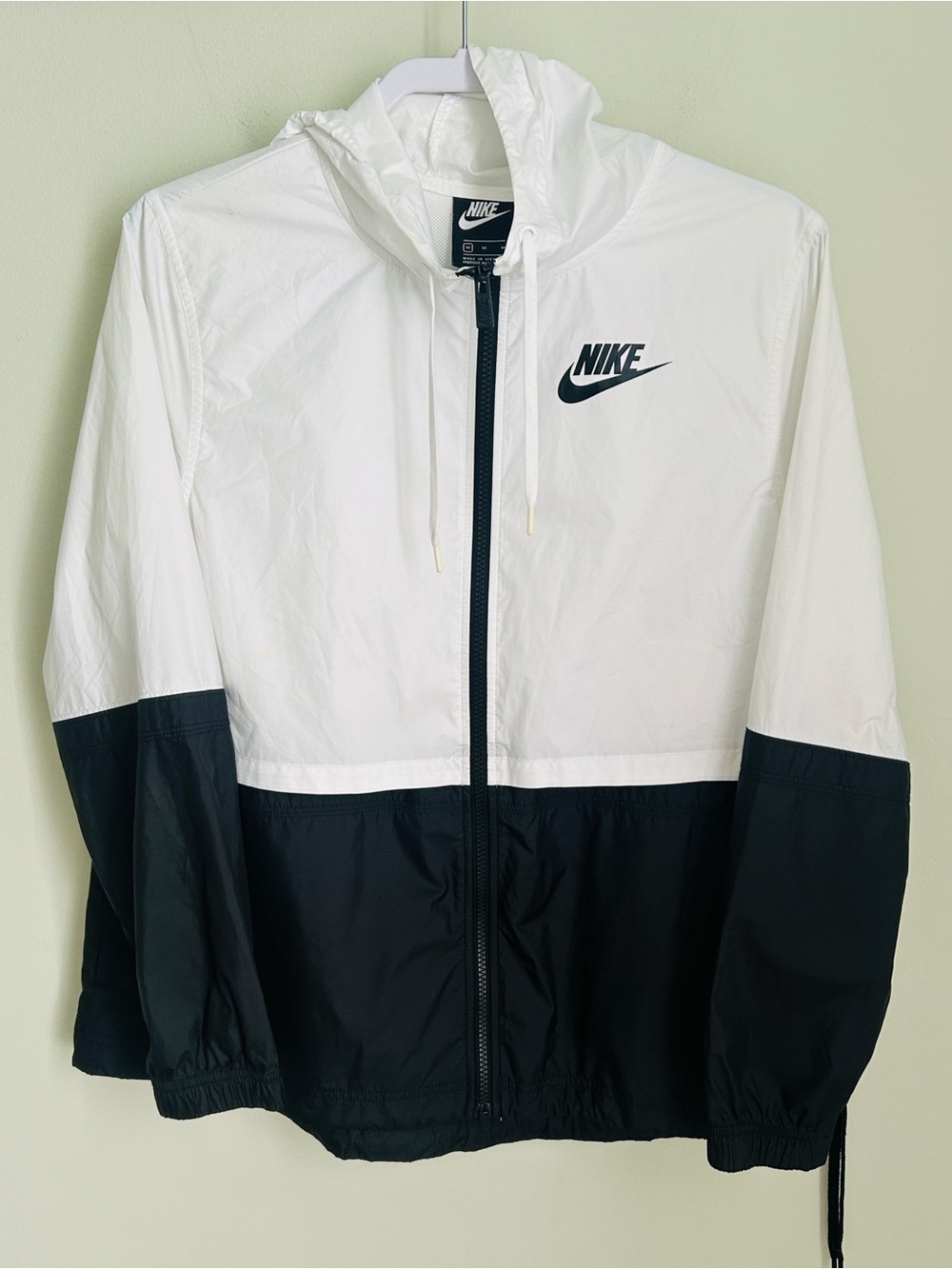 Nike White and Black Two-Tone Hooded Windbreaker